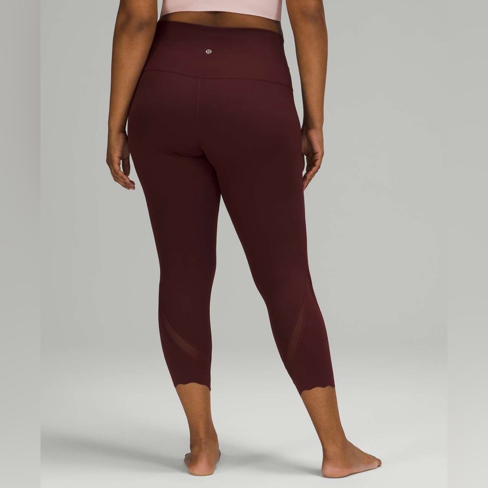 Lululemon Wunder Under Scallop Leggings Size 16 Red Merlot‎ 23” Crop - Picture 3 of 14